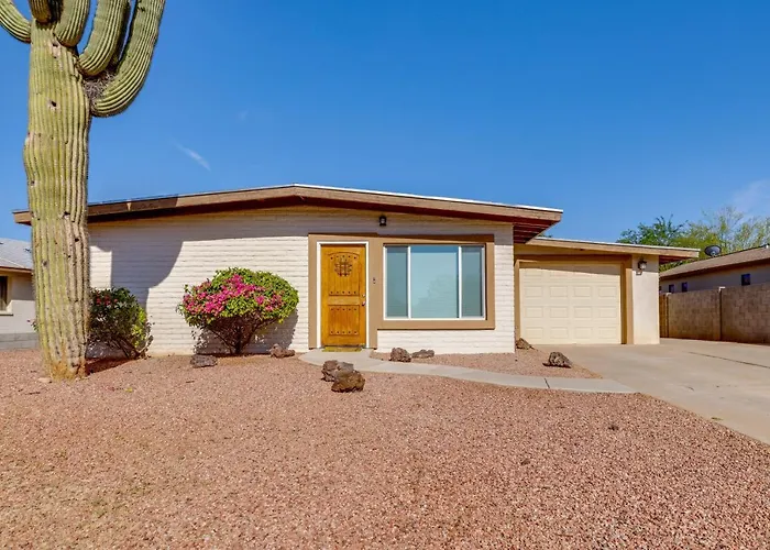2 Mi To Asu! Updated Family W/ Patio + Yard *