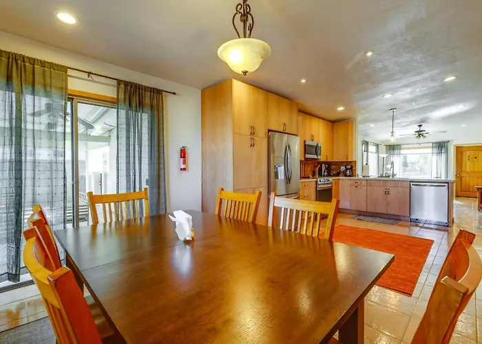 2 Mi To Asu! Updated Family W/ Patio + Yard Holiday home Tempe