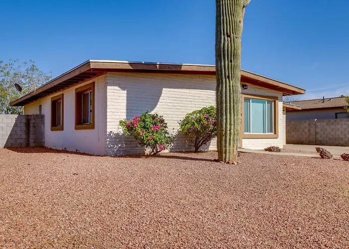 Holiday home 2 Mi To Asu! Updated Family W/ Patio + Yard