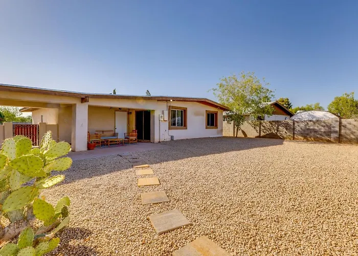 2 Mi To Asu! Updated Family W/ Patio + Yard Holiday home Tempe